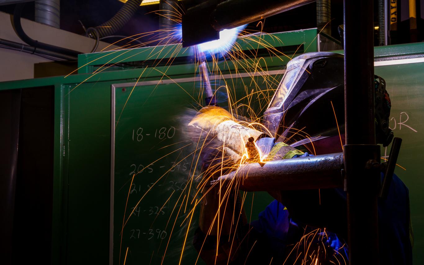A VIU student welding